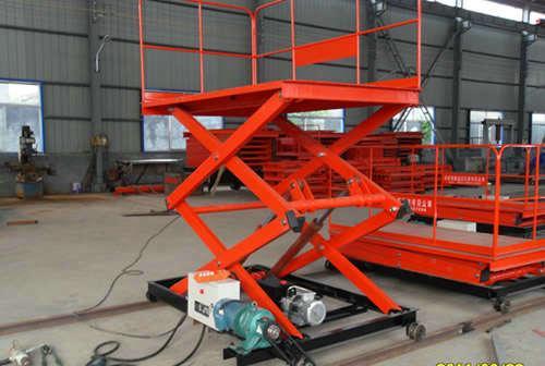 �ߜ�Һ������ƽ�_